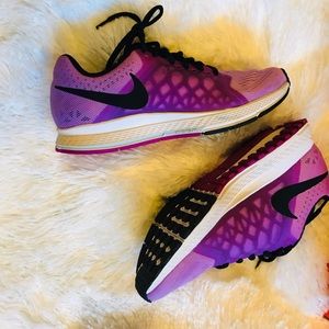 SOLD ‼️‼️ NIKE AIR ZOOM PEGASUS